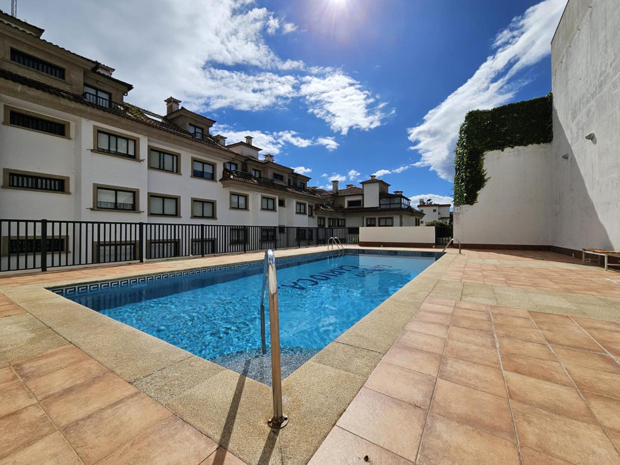 Estupendo En Silgar Con Piscina *