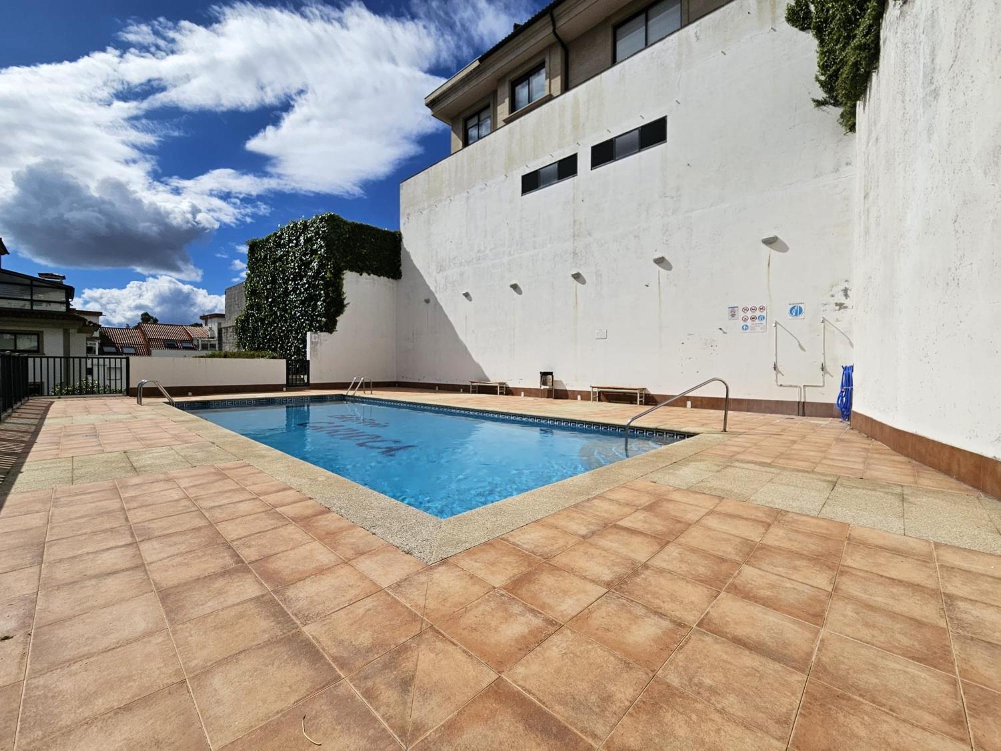 Estupendo En Silgar Con Piscina *